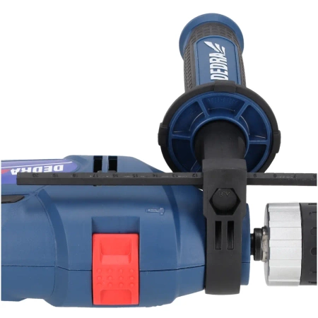 DEDRA DED7960 900W udarni vrtalnik, 0-2800 vrt/min, 13mm ročaj za ključe, kovček