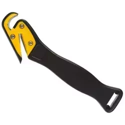 Safety knife with three baldes