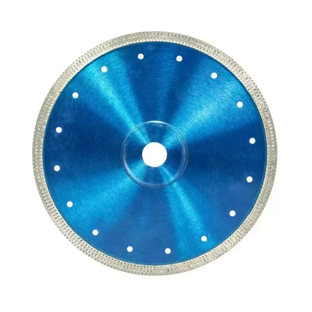 Thin diamond cutting disc