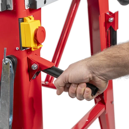 Fierastrău circular cu masă 2500W