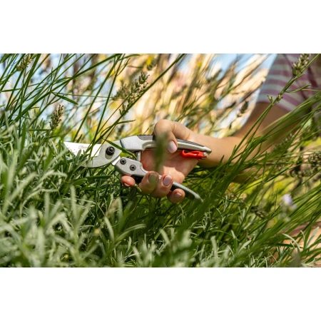 Алуминиеви ножици за жив плет Garden DEDRA 80A003, максимална дебелина на рязане на живи клони 25 мм.