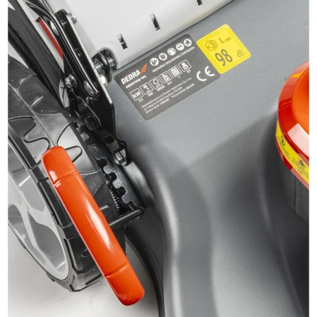 Gasoline lawnmower with drive and cutting speed adjustment GARDEN DEDRA DED8725Q-56L, LONCIN engine, 3.5kW, 196cm3, GT transmission, cutting width 56cm, two blades