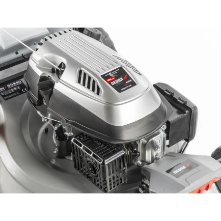 Benzines fűnyíró hajtással és vágási sebesség szabályozással, forgatható kerekekkel GARDEN DEDRA DED8727-51C 4,2kW, 196cm3, vágási szélesség 51cm