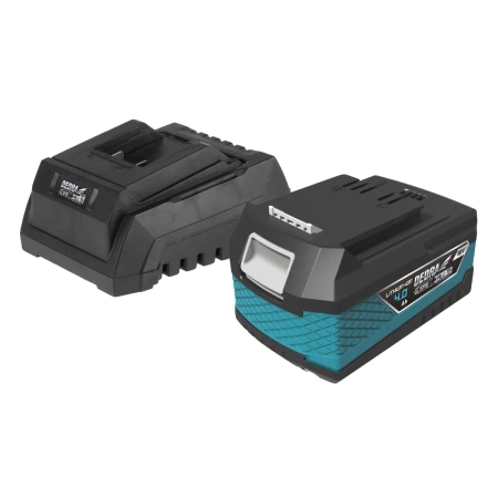 DEDRA SAS+ALL DED7030B03 set includes a 4Ah DED7034 battery and a DED7038 charger