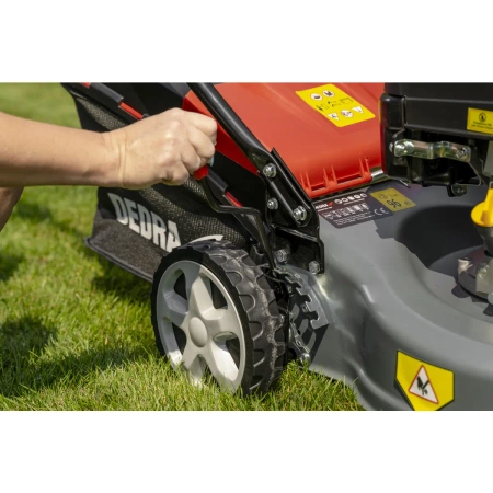 Cositoare pe benzină cu tracțiune, putere 2,7 kW, 139 cm³, lățime de tăiere 43 cm, GARDEN DEDRA DED8720-43C