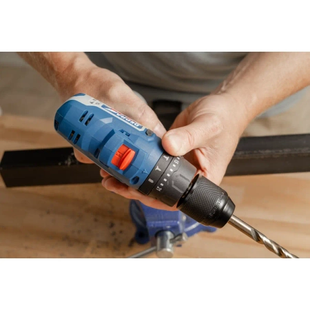 Akumulatorski vrtalnik–vijačnik 12V DEDRA MAUS DED7330 32Nm, dve hitrosti 0-400/0-1300 obr/min, glava 10mm