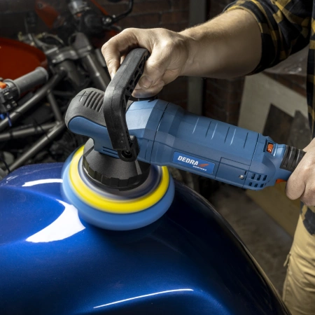 Електрическа ексцентрична полирмашина DEDRA DED7992, мощност 900 W, обороти 800-4000 RPM, пад 150 мм