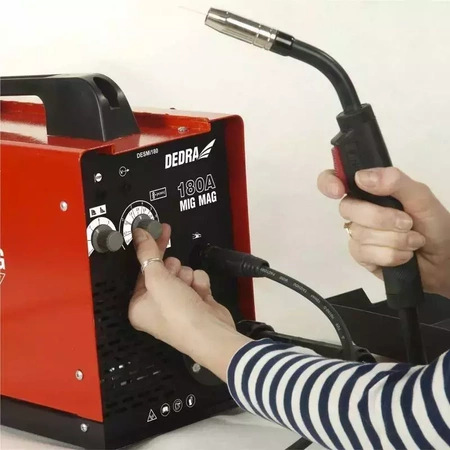 Invertorový zvárací stroj IGBT MIG/MAG 180A