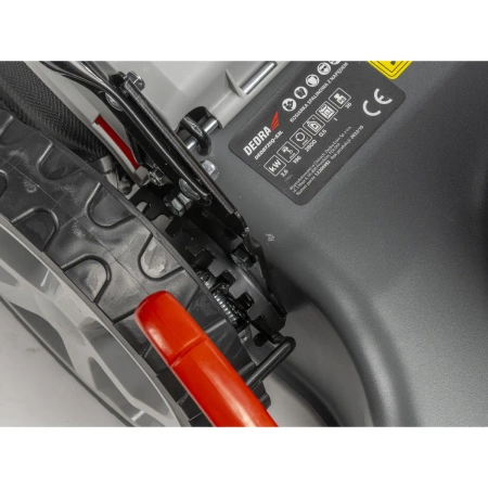Masina de tuns iarba pe benzină cu tracțiune 3,6 kW 53cm GARDEN DEDRA DED8725Q-53L 196cc, reglarea vitezei, 2 lame, motor Loncin