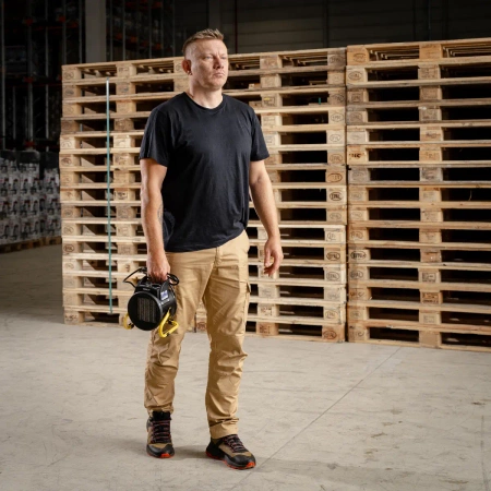 DEDRA DED9930C električni grelnik PTC 2,0kW, okrogel, črn DEDRA DED9930C keramični grelni element