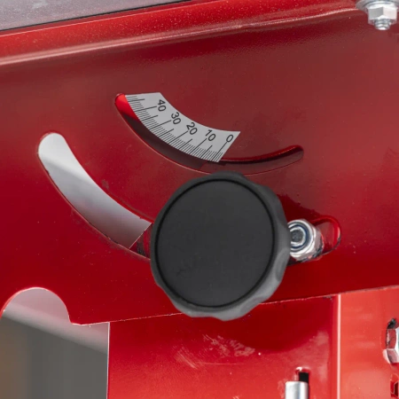 Fierastrău circular cu masă 2200W