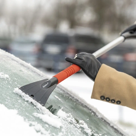 Щетка со скребком 2в1, 89см DEDRA 2001A02