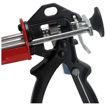 Pistol pentru aplicare