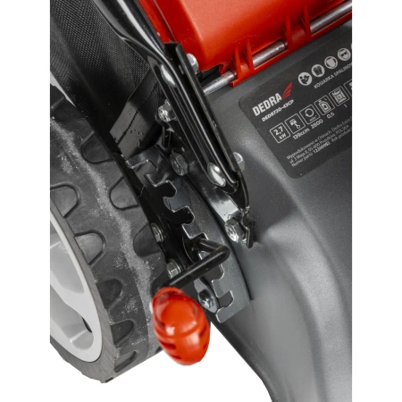 Gasoline lawn mower without drive GARDEN DEDRA DED8720-43CP 139cm3, cutting width 43cm